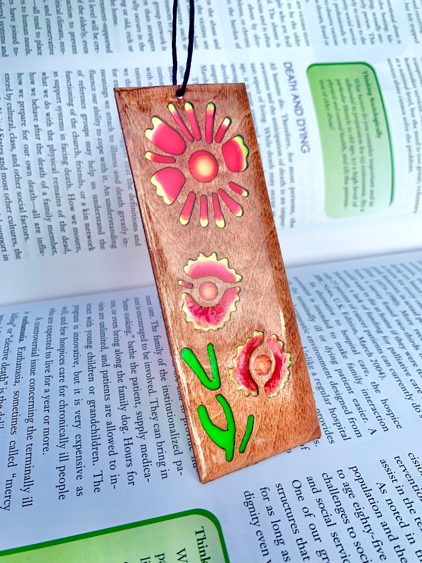Texas Firewheel Daisy Wood & Resin Bookmark - Teak