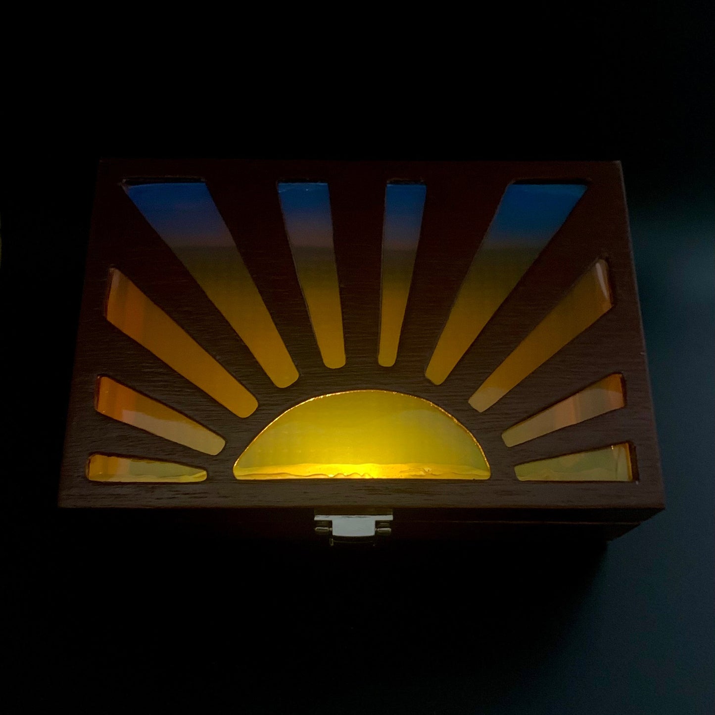 Sunrise Glow Light Wooden Box - Cognac