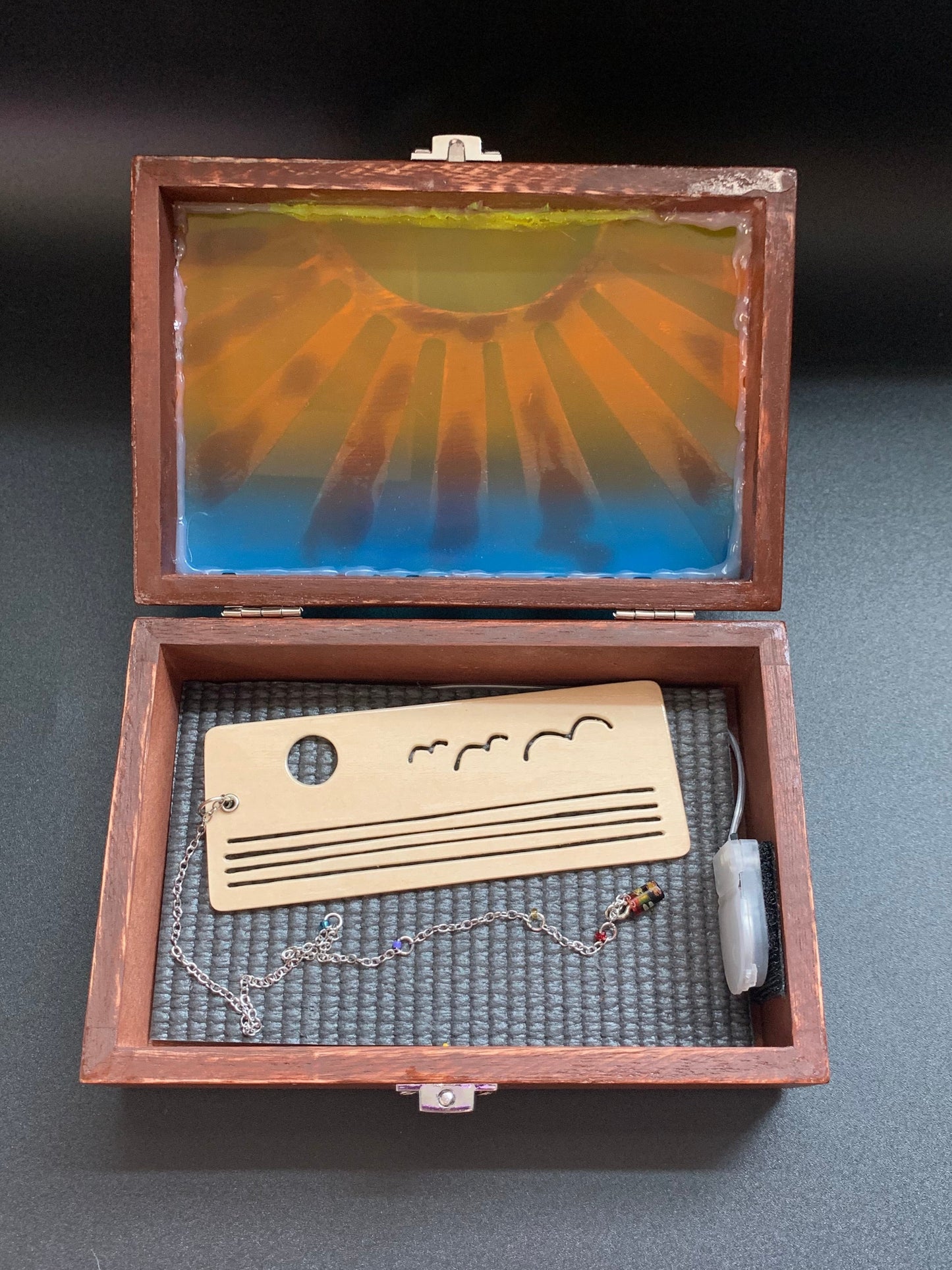 Sunrise Glow Light Wooden Box - Cognac