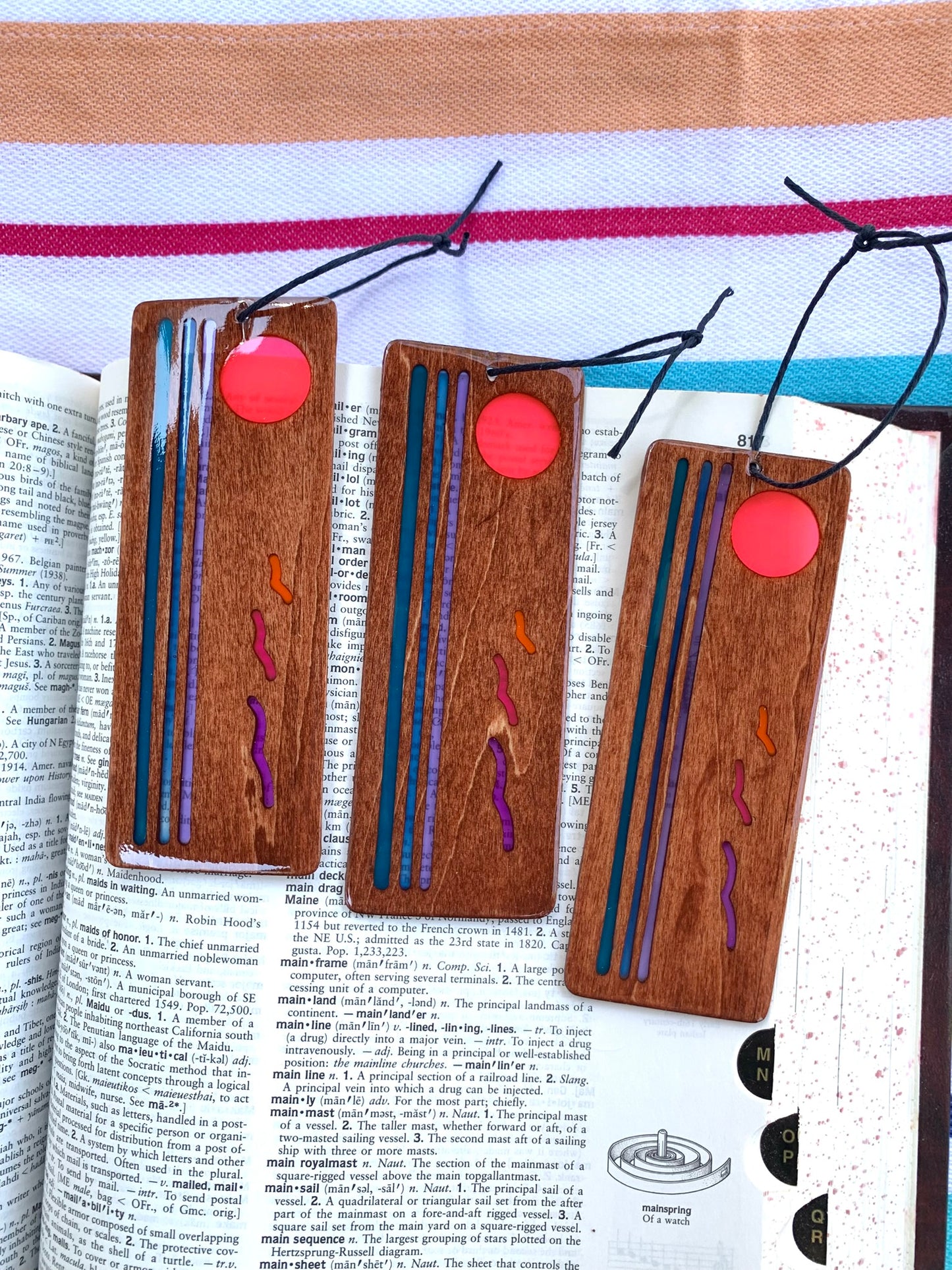 Ocean Sunset Wood & Resin Bookmark - Cognac