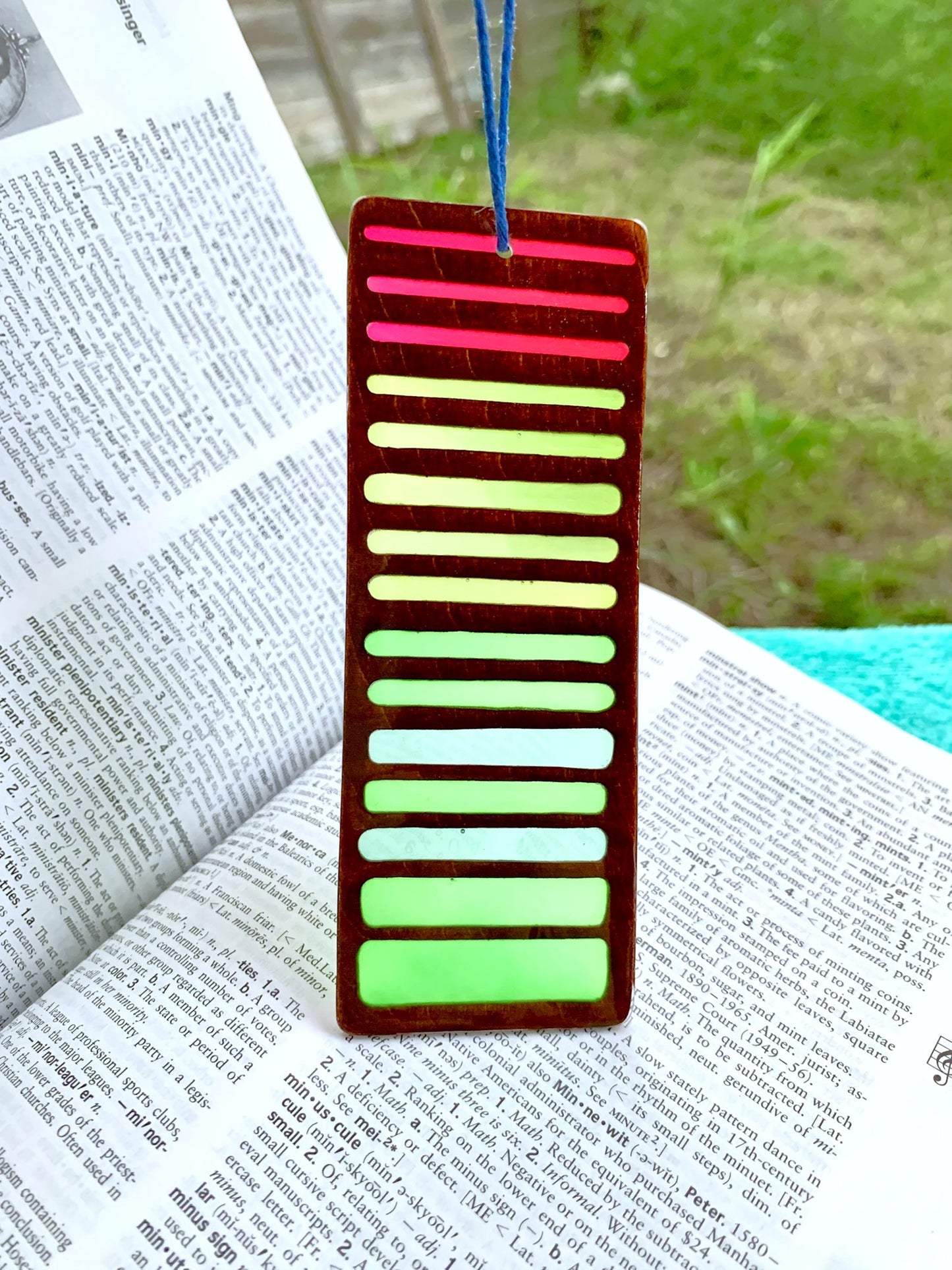 Gradient Lines Wood & Resin Bookmark - Cognac VU Meter