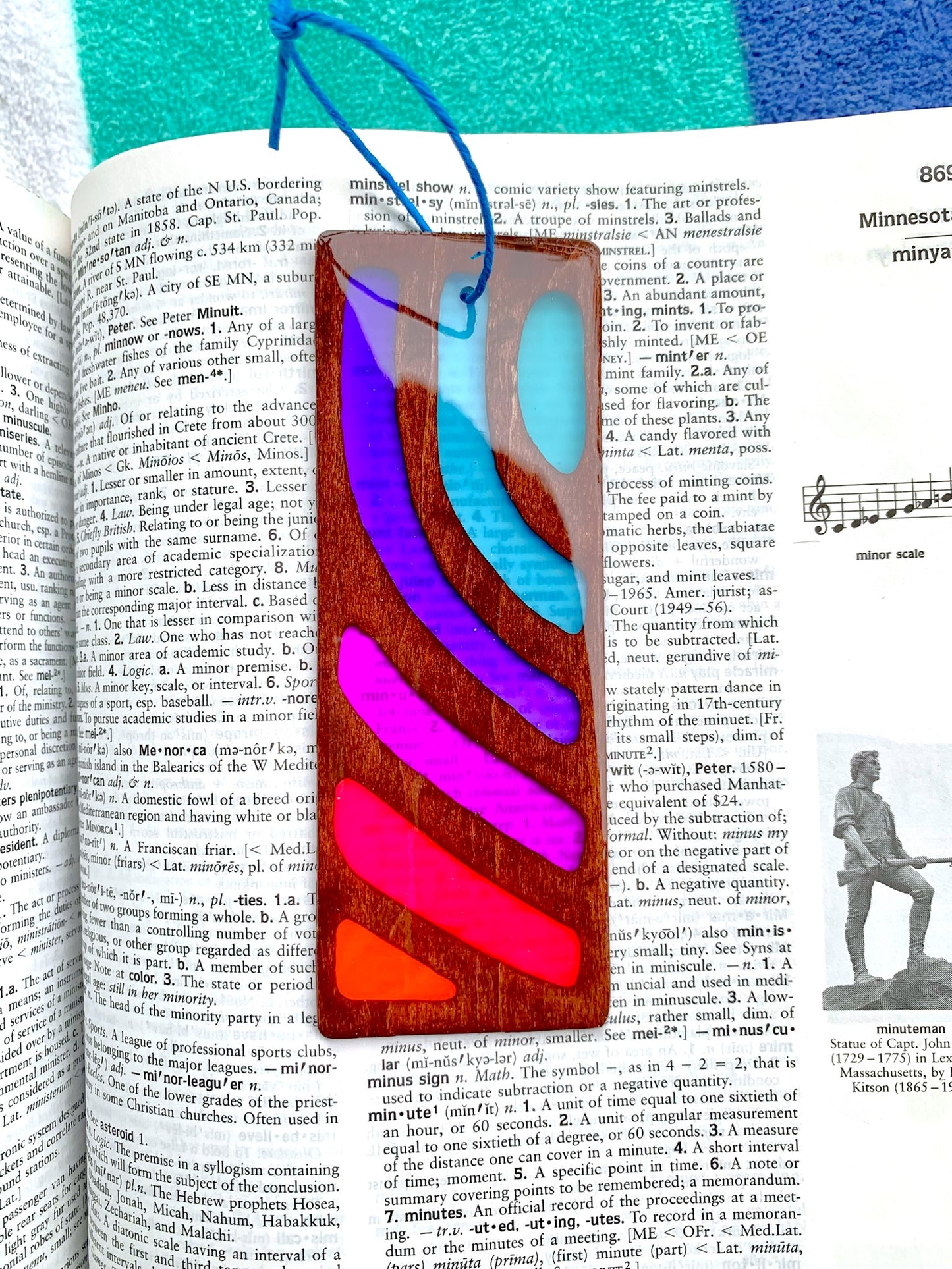Sunset Vibe Wood & Resin Bookmark - Cool Cognac