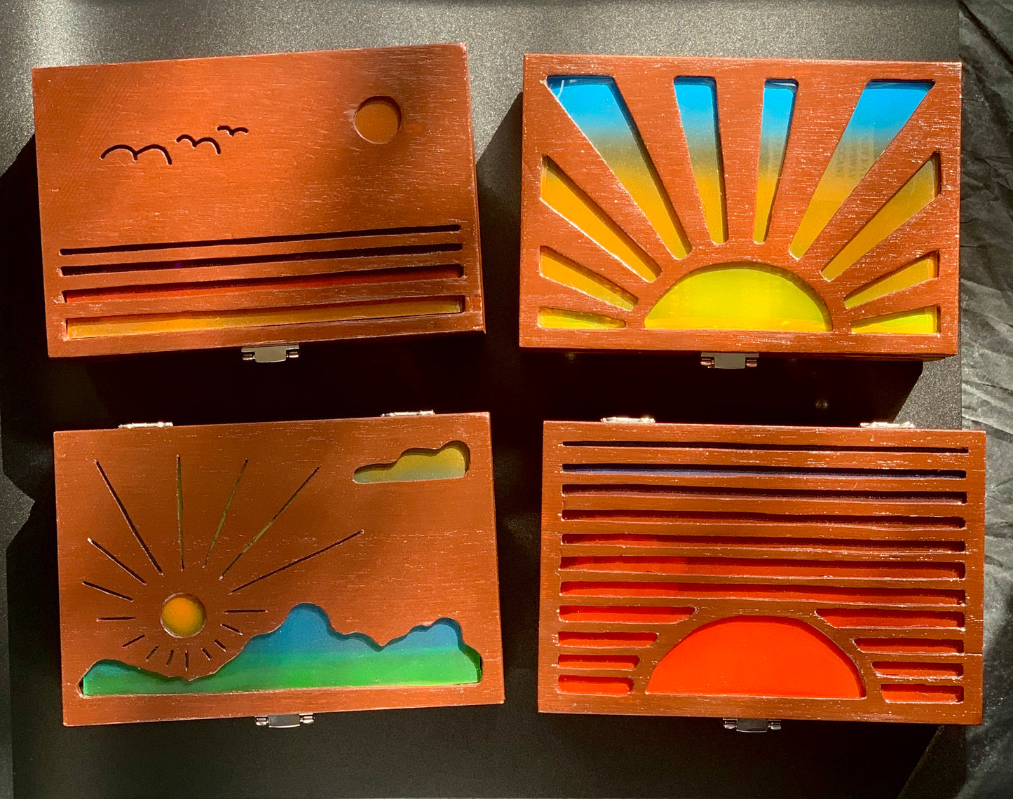 Sunrise Glow Light Wooden Box - Cognac