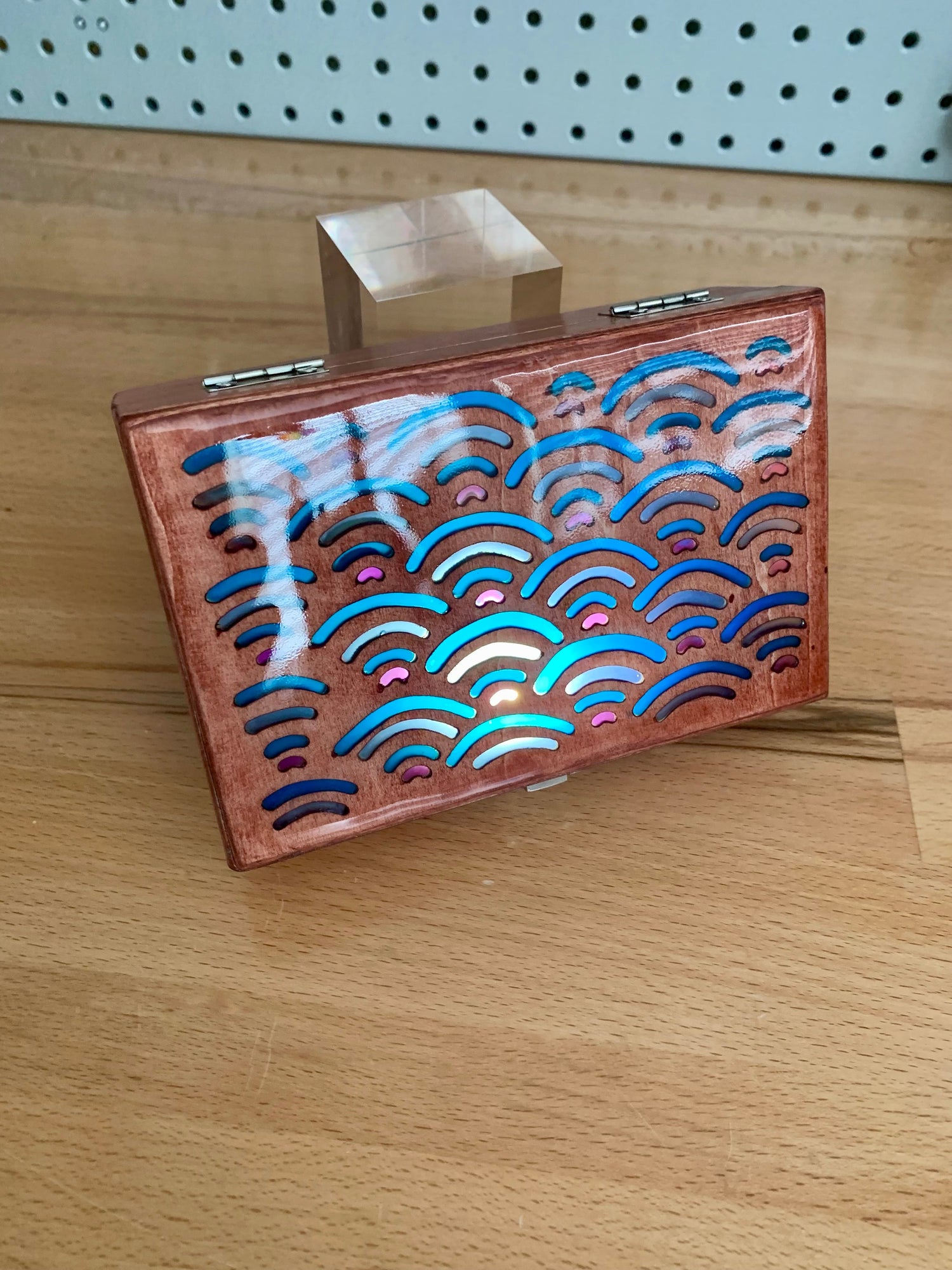 Blue Wave Glow Light Box