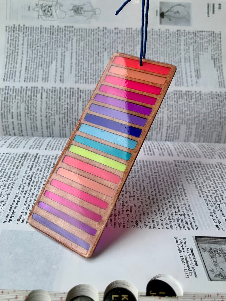 Gradient Lines Bookmark