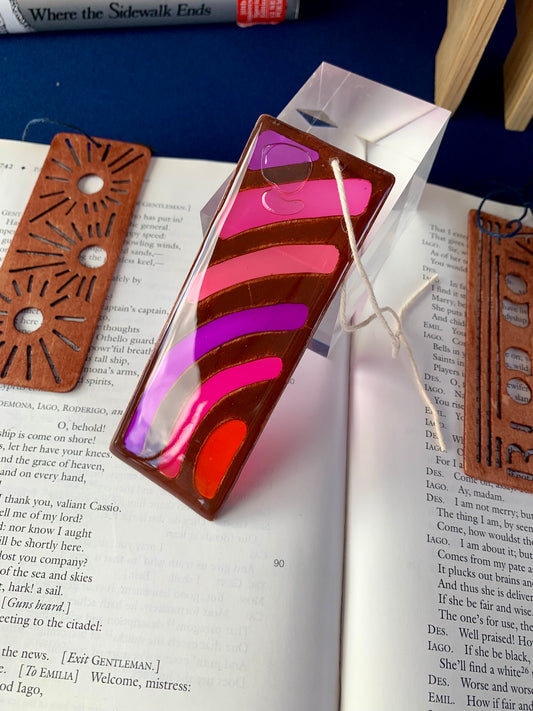Sunset Vibe Wood & Resin Bookmark - Failed Cognac Pink