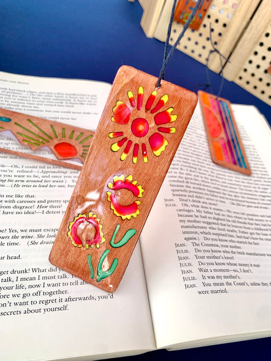 Firewheel Daisy Wood & Resin Bookmark - Teak