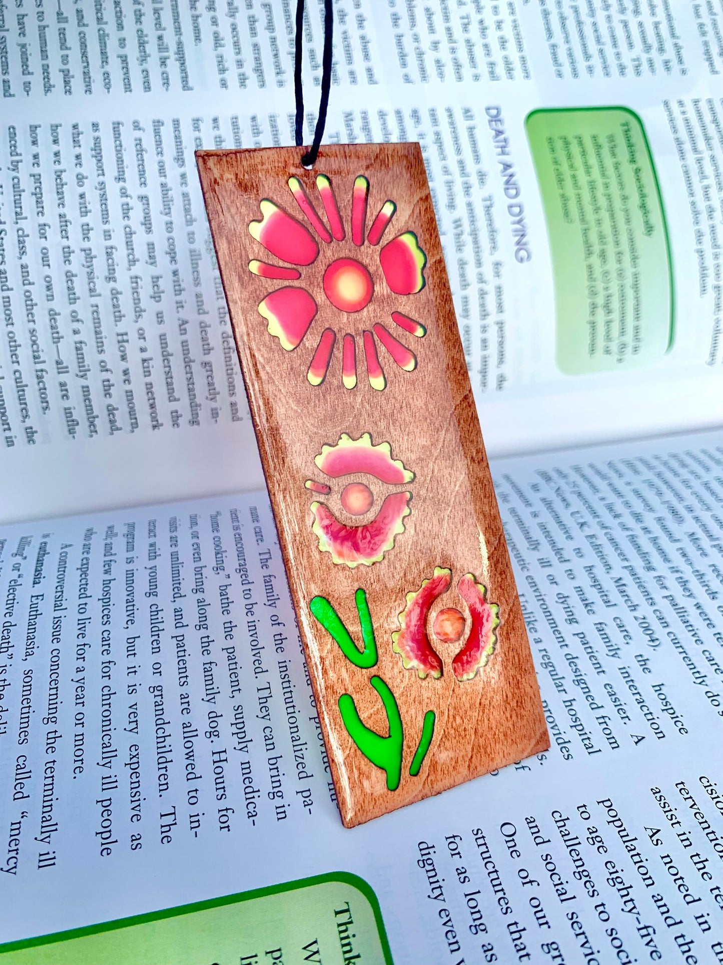Texas Firewheel Daisy Wood & Resin Bookmark - Teak