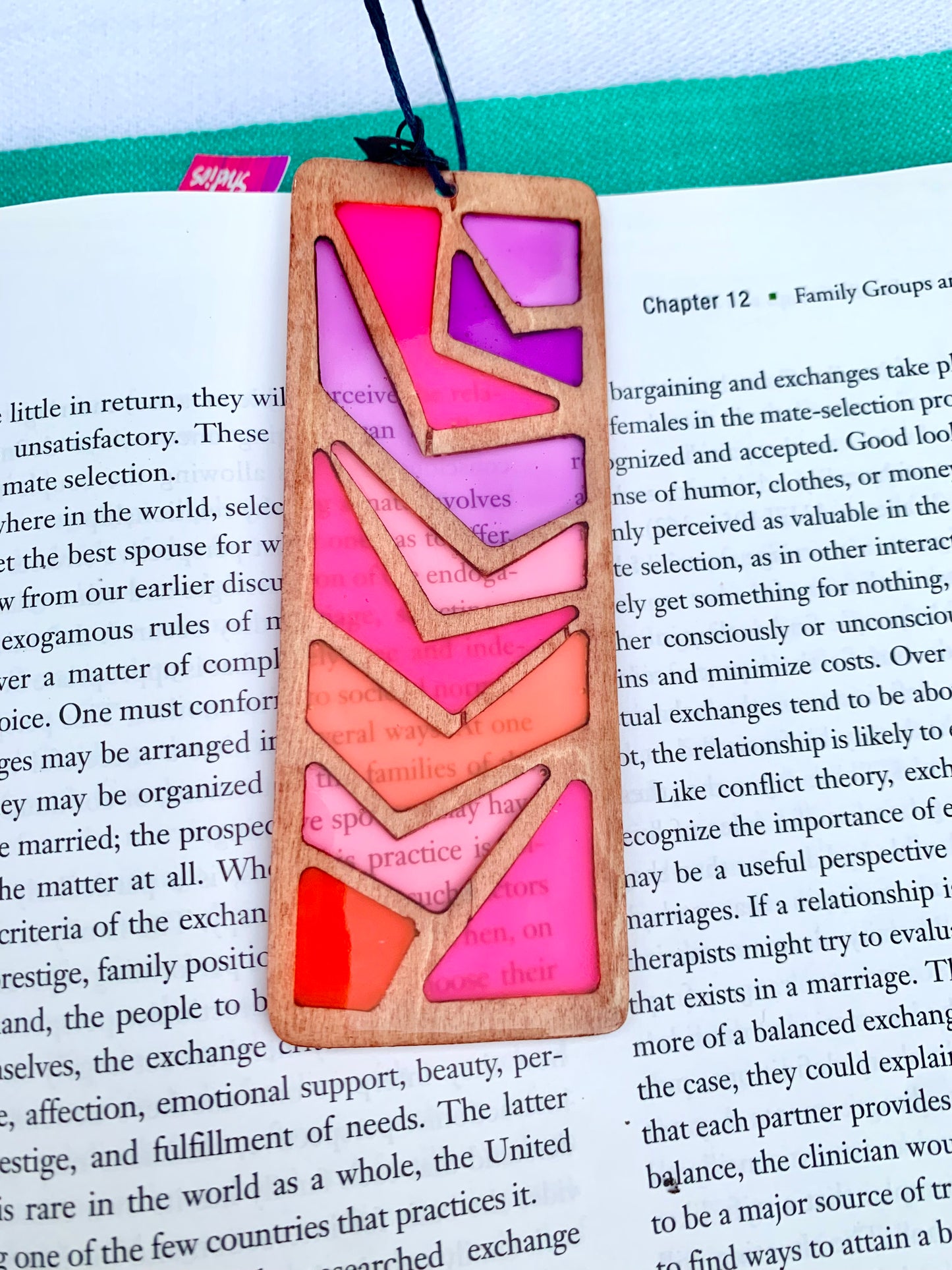 Zigzag Wood & Resin Bookmark - Teak Pink