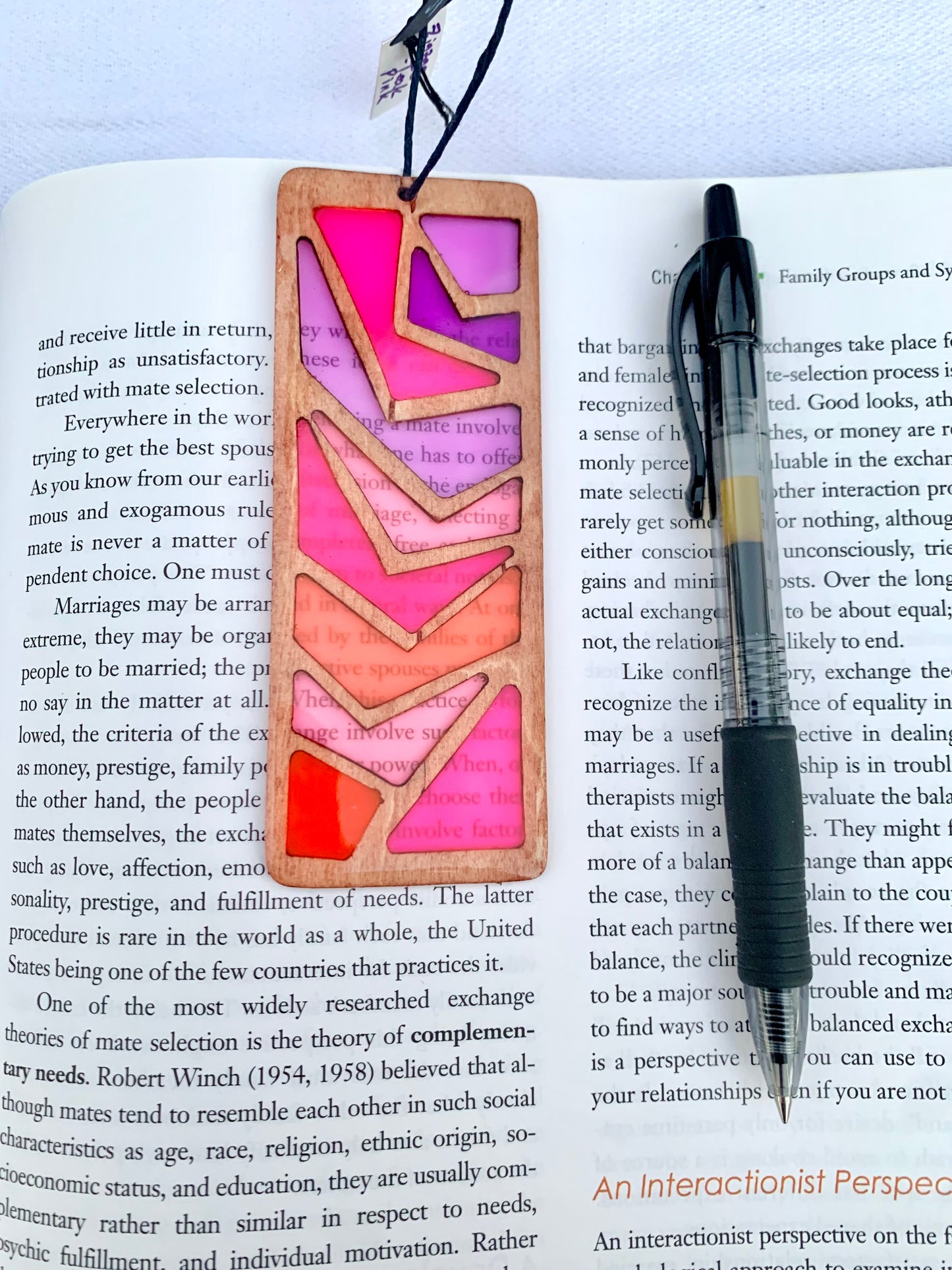Zigzag Wood & Resin Bookmark - Teak Pink