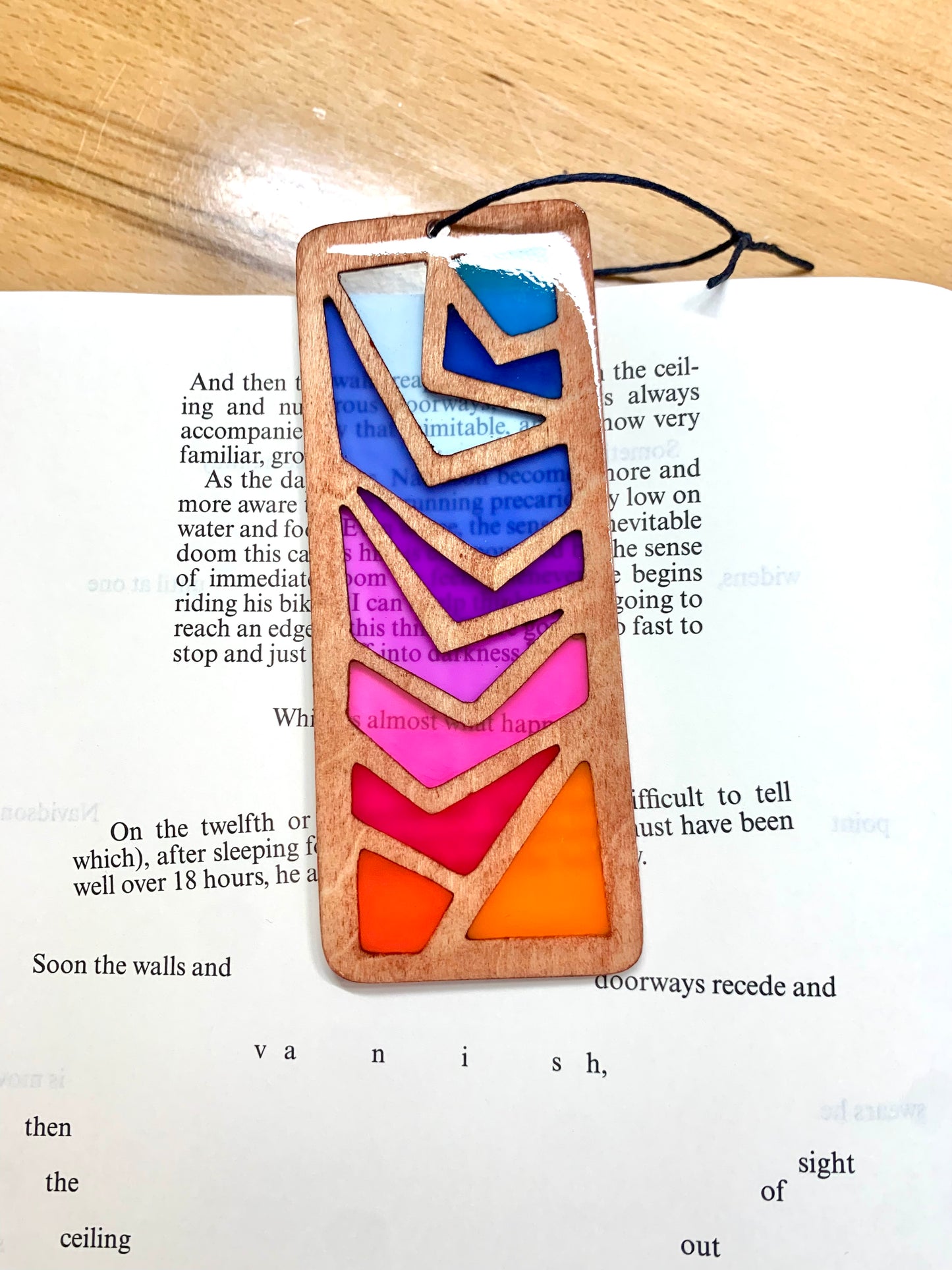 Zigzag Wood & Resin Bookmark - Teak Sunset