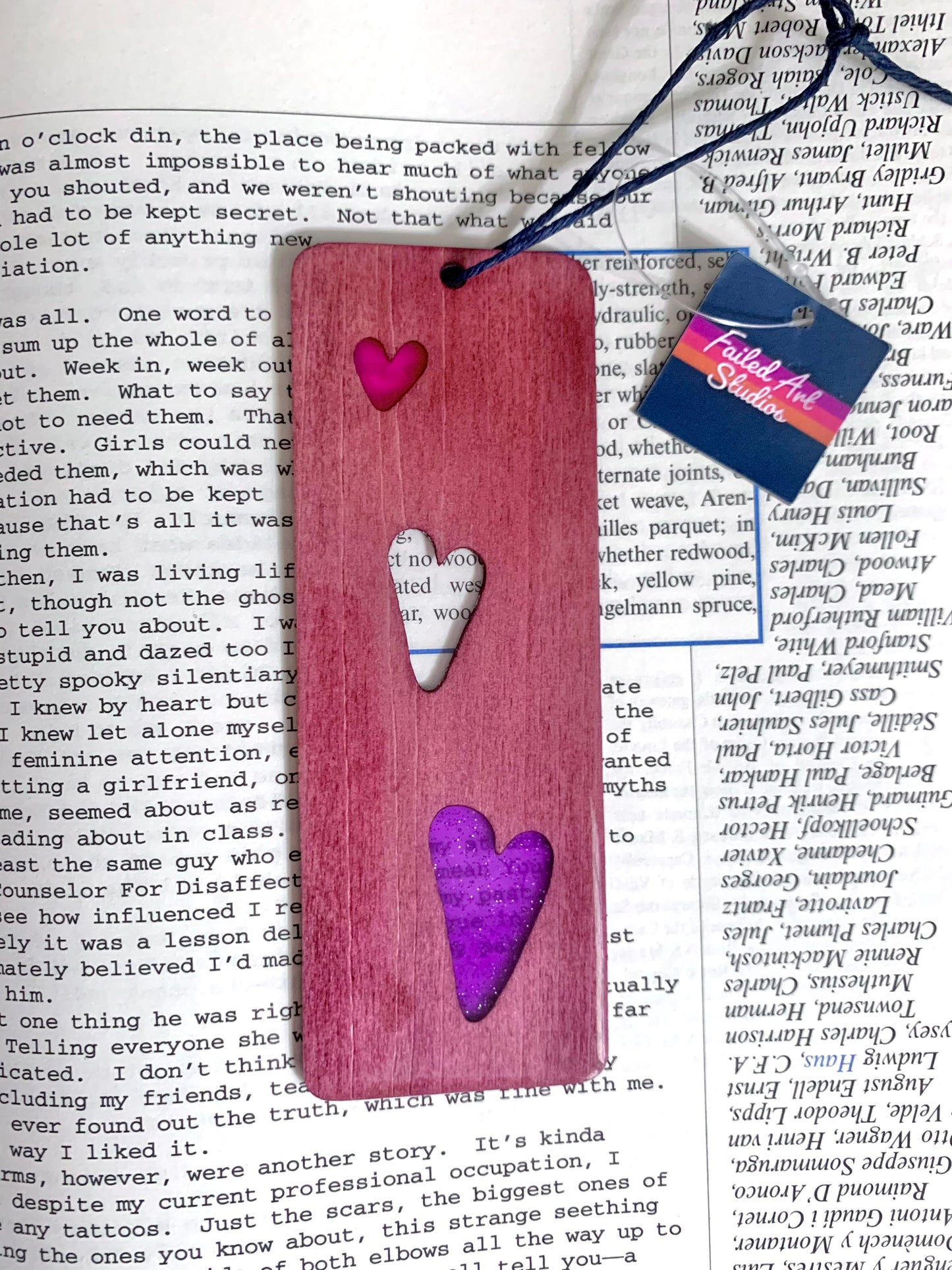 Hearts Wood & Resin Bookmark - Rosewood Sparkle