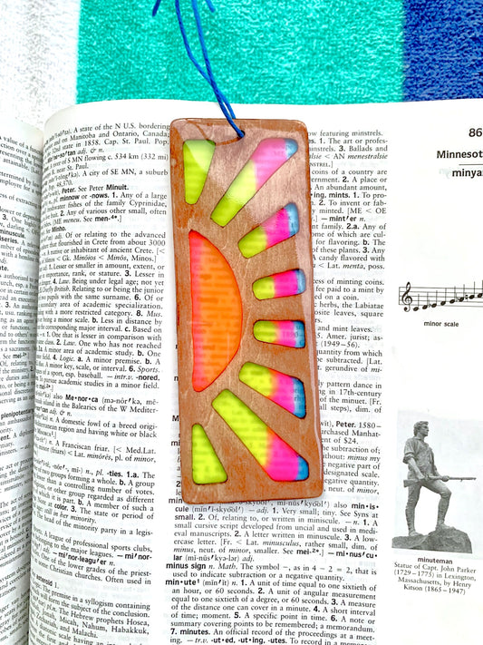 Sunrise Wood & Resin Bookmark - Teak Pink